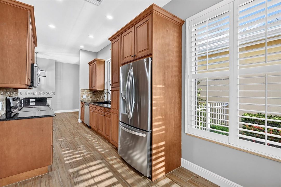 En Venta: $539,000 (3 camas, 2 baños, 1952 Pies cuadrados)