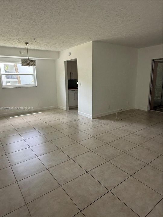 En Renta: $2,200 (2 camas, 2 baños, 1078 Pies cuadrados)