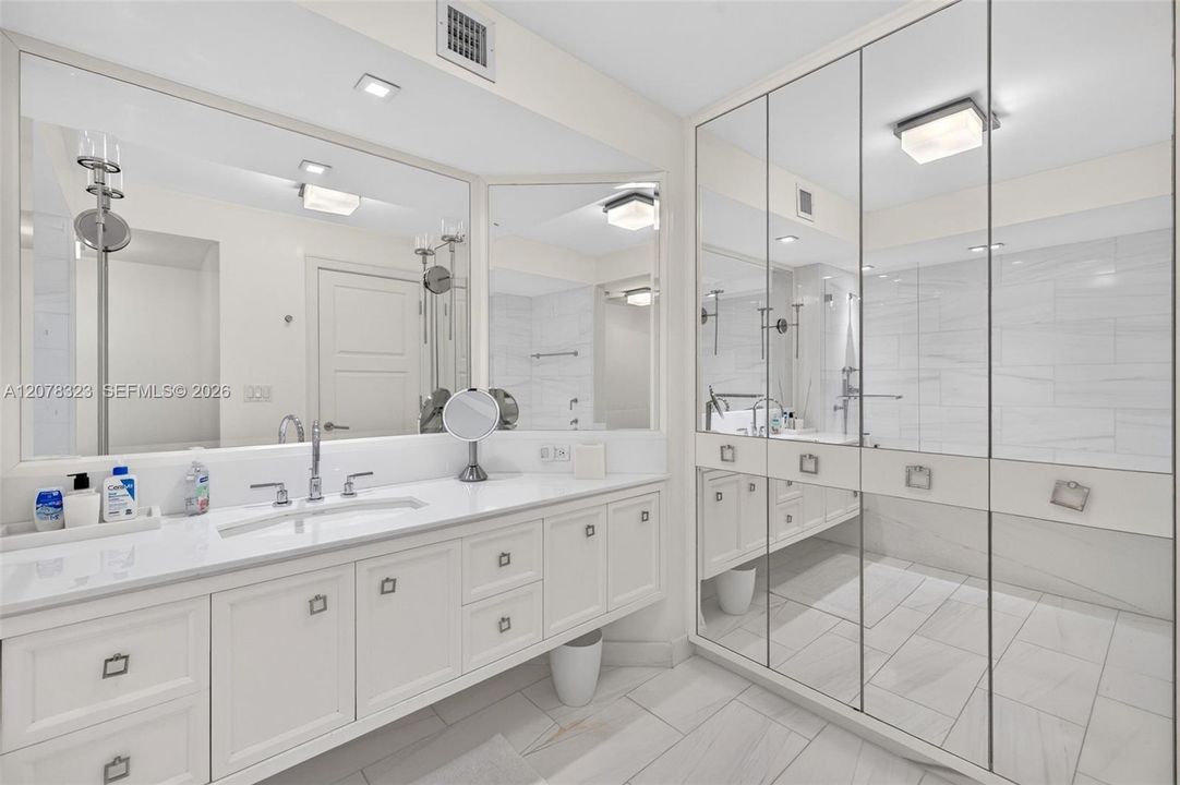 Master His/Her Bathroom