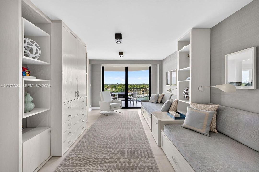 3rd bedroom, water facing