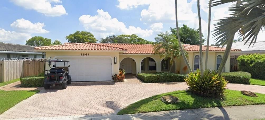 For Sale: $1,395,000 (5 beds, 2 baths, 2272 Square Feet)
