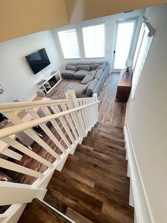 For Rent: $3,950 (3 beds, 2 baths, 1322 Square Feet)