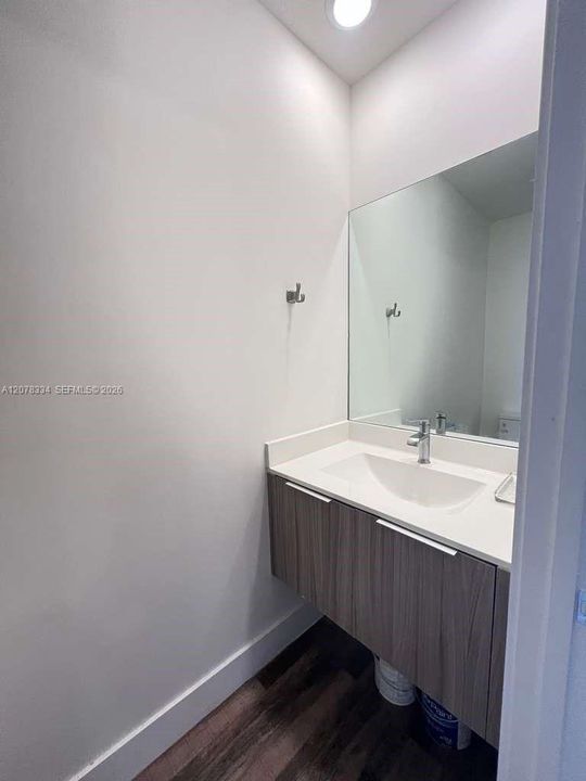 For Rent: $3,950 (3 beds, 2 baths, 1322 Square Feet)