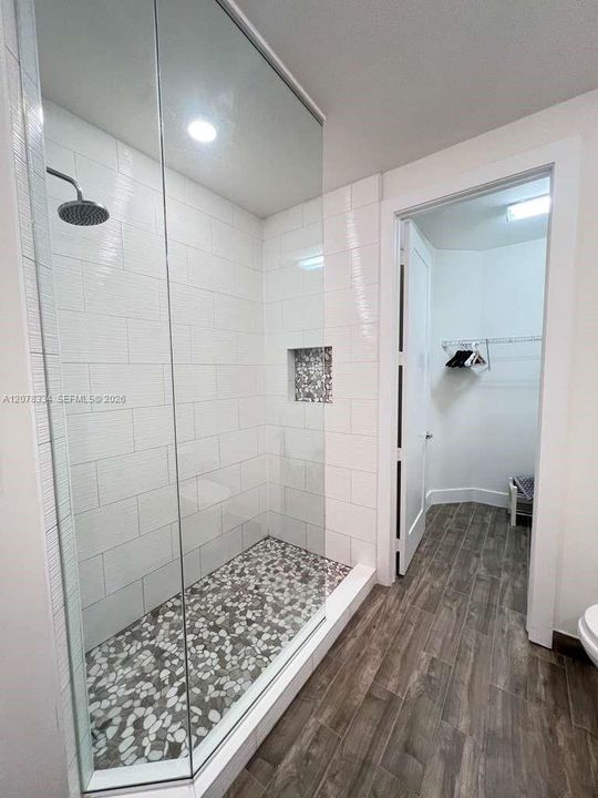 For Rent: $3,950 (3 beds, 2 baths, 1322 Square Feet)