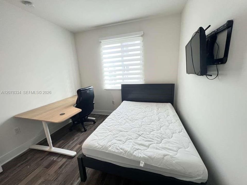 For Rent: $3,950 (3 beds, 2 baths, 1322 Square Feet)