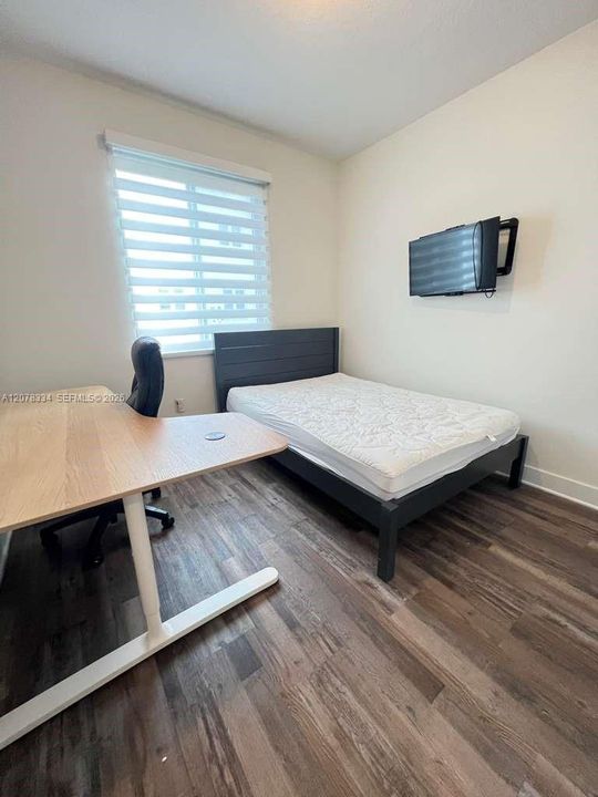 For Rent: $3,950 (3 beds, 2 baths, 1322 Square Feet)