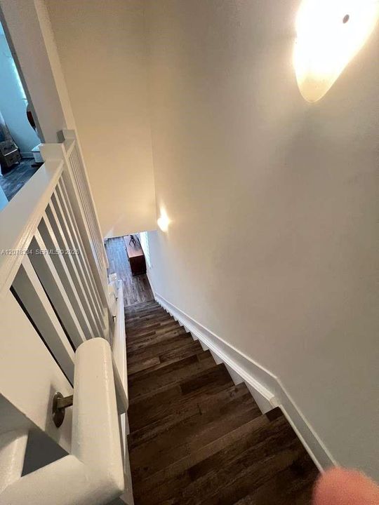 For Rent: $3,950 (3 beds, 2 baths, 1322 Square Feet)