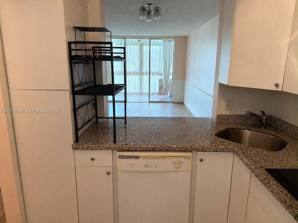 En Venta: $160,000 (1 camas, 1 baños, 870 Pies cuadrados)