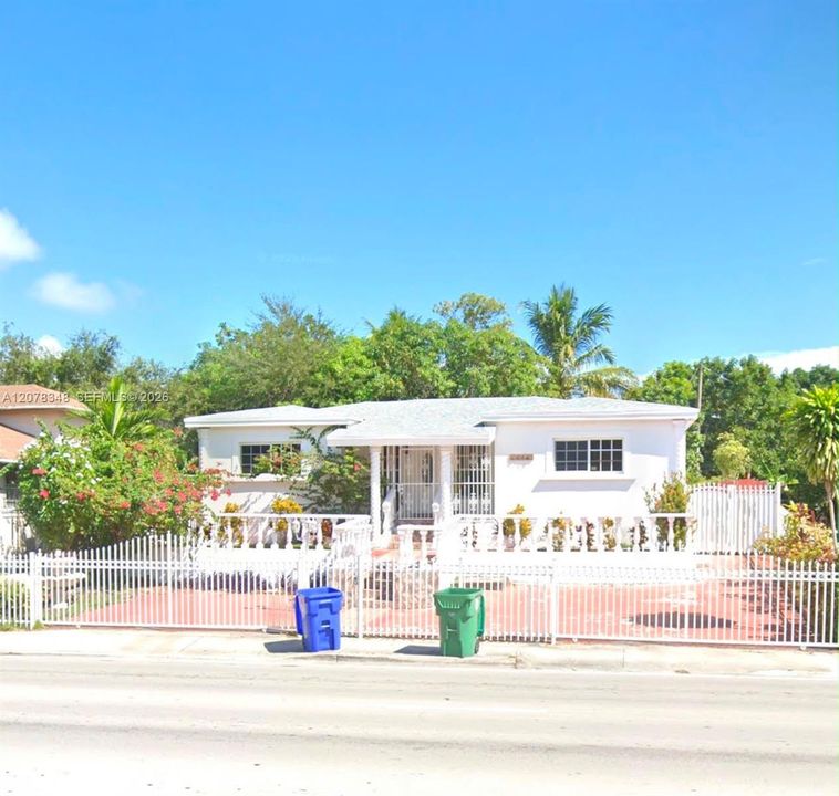En Venta: $655,000 (3 camas, 2 baños, 1964 Pies cuadrados)