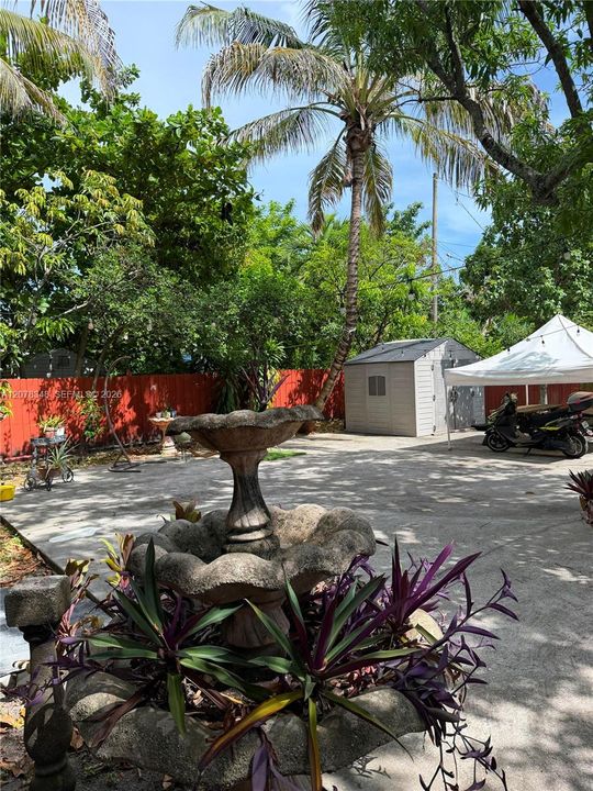 En Venta: $655,000 (3 camas, 2 baños, 1964 Pies cuadrados)