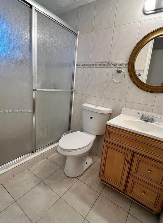 En Venta: $655,000 (3 camas, 2 baños, 1964 Pies cuadrados)