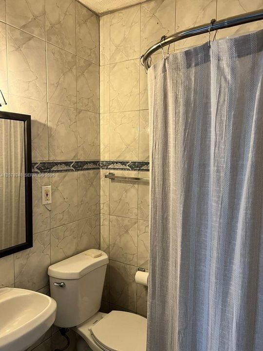 En Venta: $655,000 (3 camas, 2 baños, 1964 Pies cuadrados)