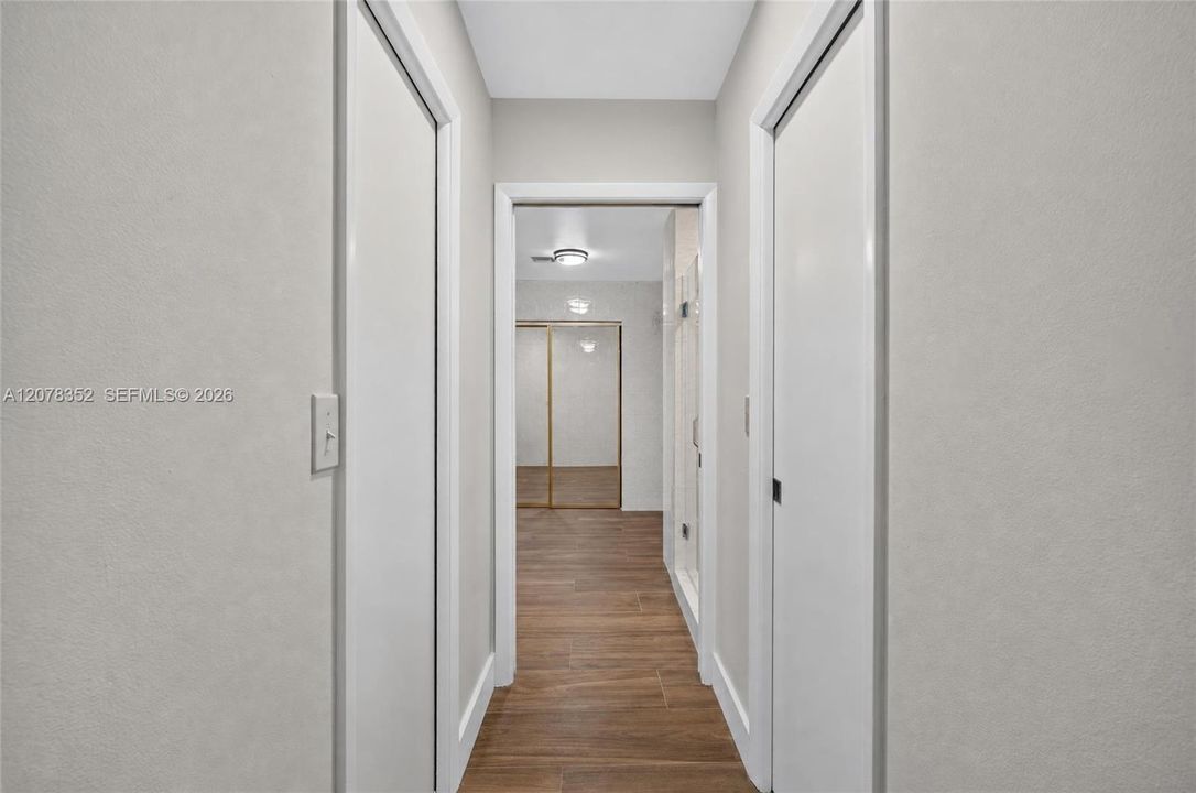 En Venta: $849,000 (3 camas, 2 baños, 2532 Pies cuadrados)