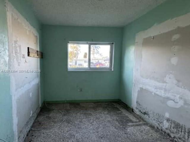 For Sale: $182,000 (3 beds, 2 baths, 1242 Square Feet)