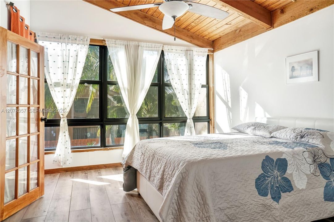 En Renta: $3,700 (4 camas, 2 baños, 1565 Pies cuadrados)