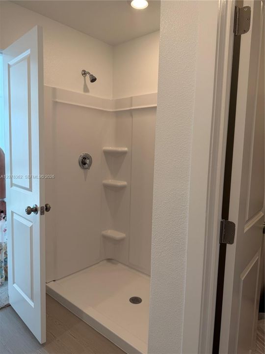 В аренду: $2,000 (3 спален, 2 ванн, 0 Квадратных фут)