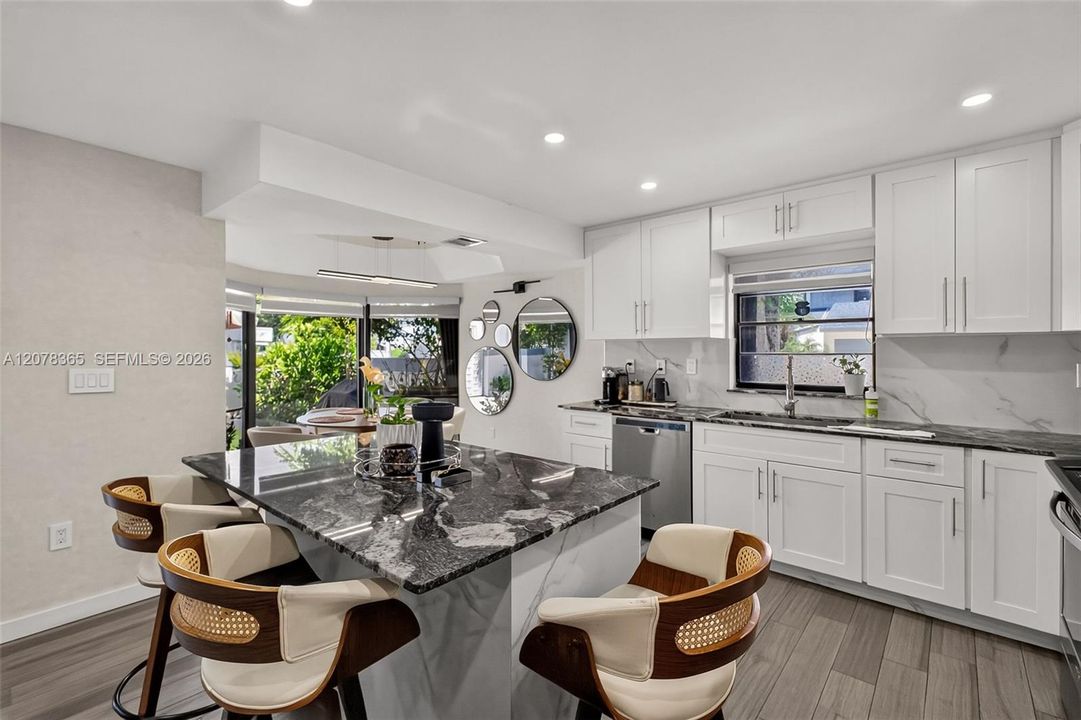 For Sale: $609,900 (2 beds, 2 baths, 1715 Square Feet)