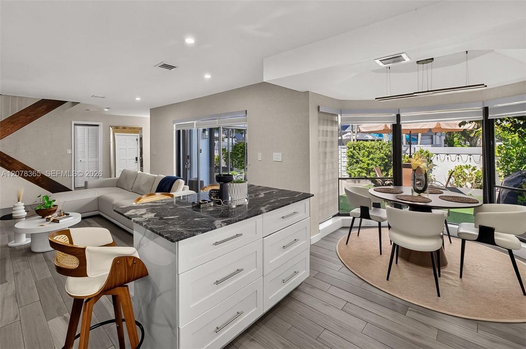 For Sale: $609,900 (2 beds, 2 baths, 1715 Square Feet)