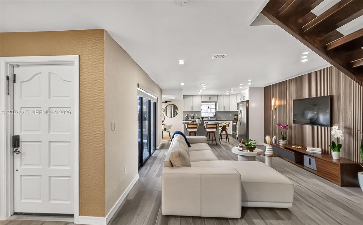 For Sale: $609,900 (2 beds, 2 baths, 1715 Square Feet)