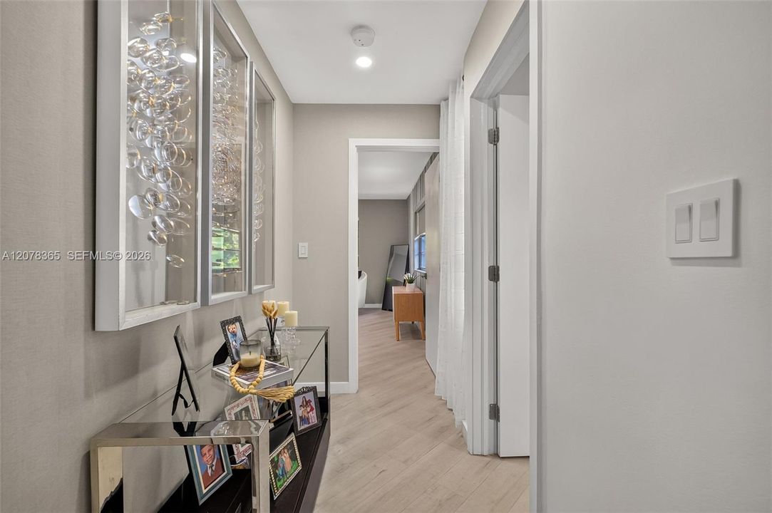 For Sale: $609,900 (2 beds, 2 baths, 1715 Square Feet)