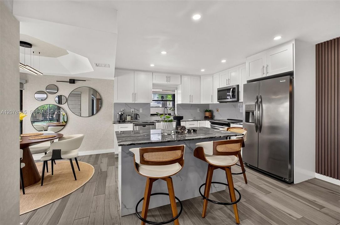 For Sale: $609,900 (2 beds, 2 baths, 1715 Square Feet)