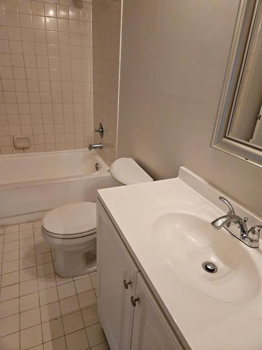 741 LYONS 203 BATHROOM 1