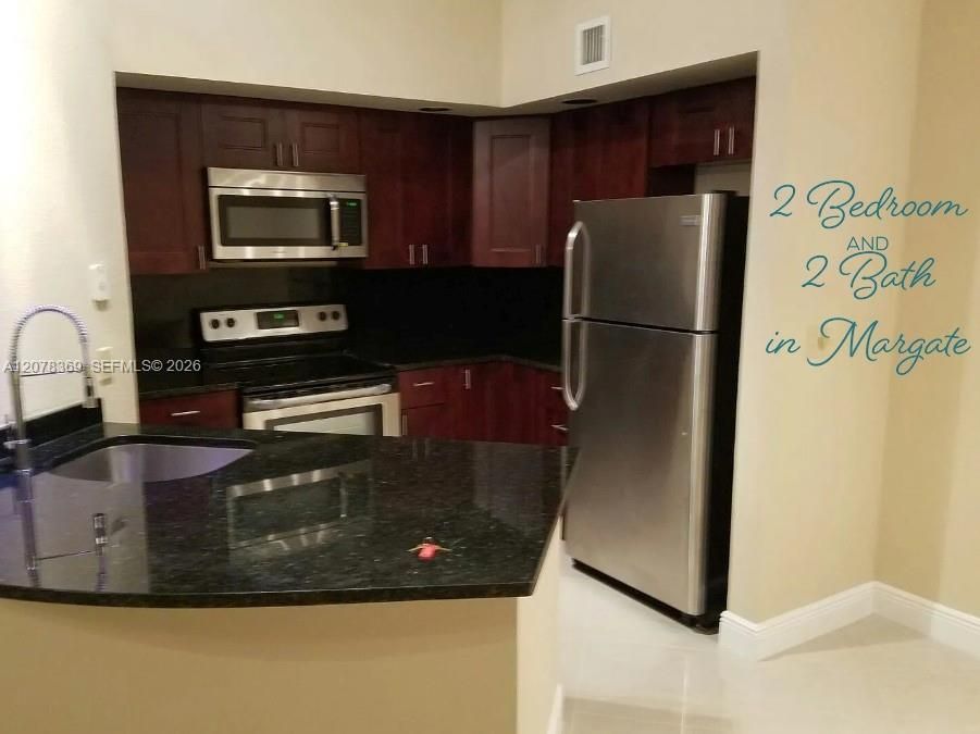 For Rent: $2,295 (2 beds, 2 baths, 1027 Square Feet)