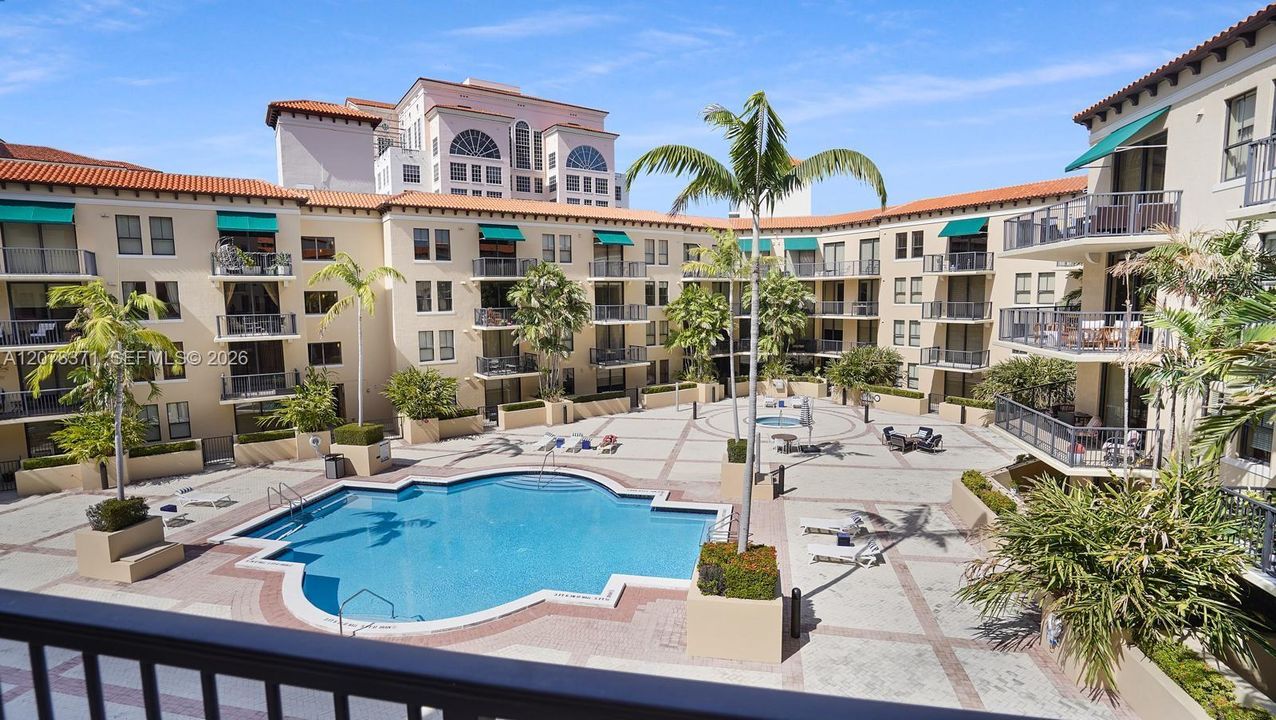 For Rent: $3,100 (1 beds, 1 baths, 815 Square Feet)