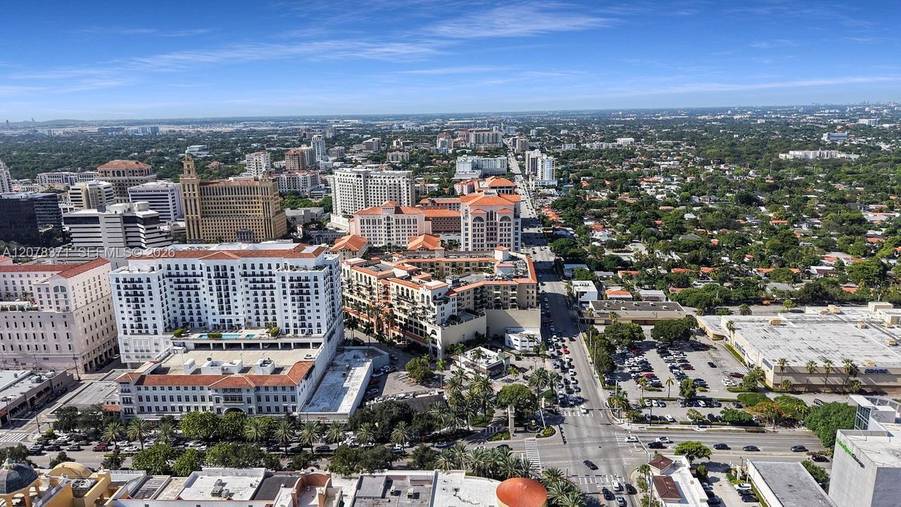 For Rent: $3,100 (1 beds, 1 baths, 815 Square Feet)