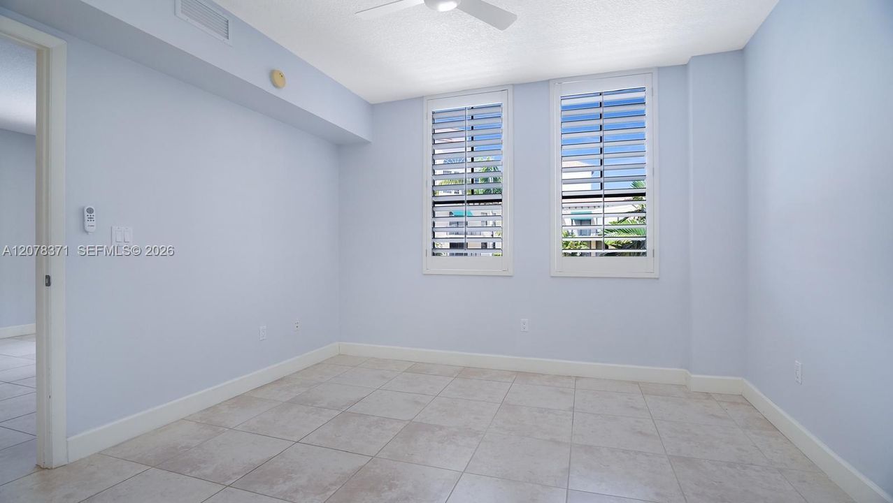 For Rent: $3,100 (1 beds, 1 baths, 815 Square Feet)