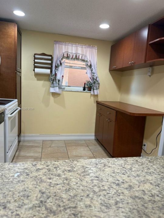 En Venta: $134,900 (2 camas, 2 baños, 1105 Pies cuadrados)