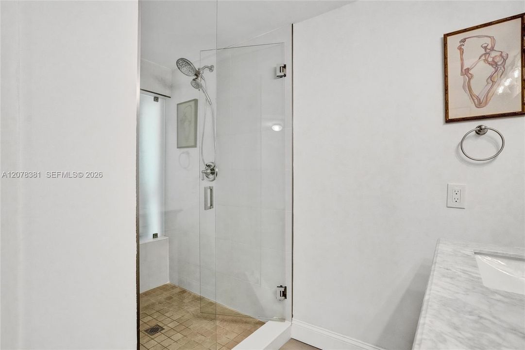 На продажу: $950,000 (4 спален, 3 ванн, 1681 Квадратных фут)