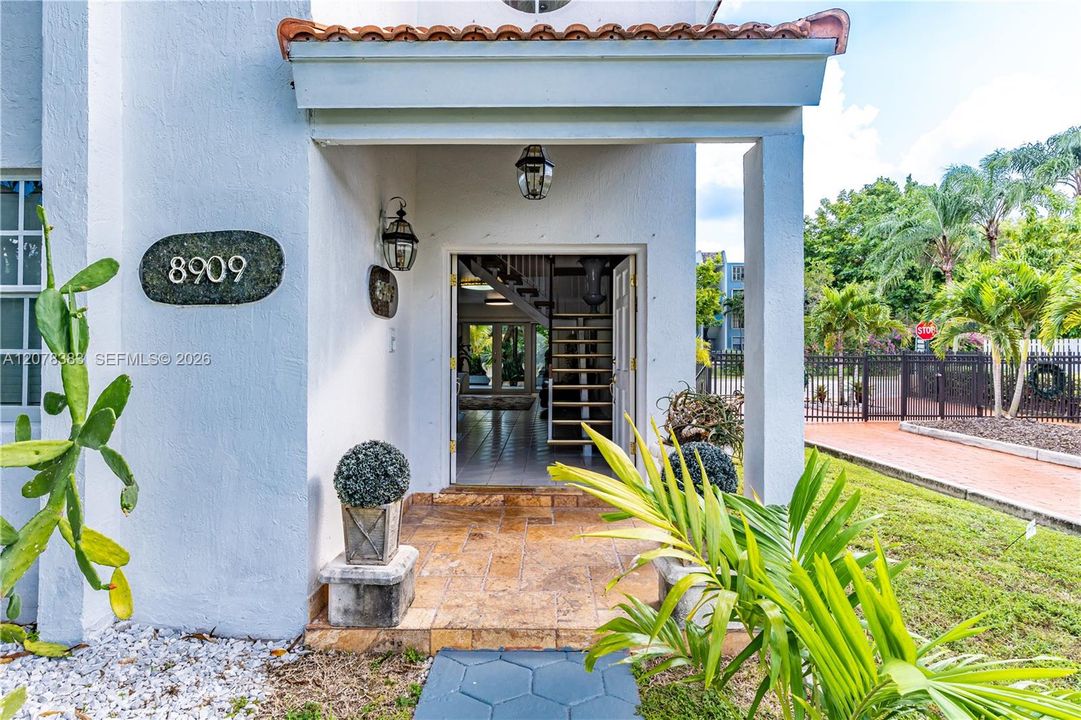 Recently Rented: $4,200 (4 beds, 3 baths, 2408 Square Feet)