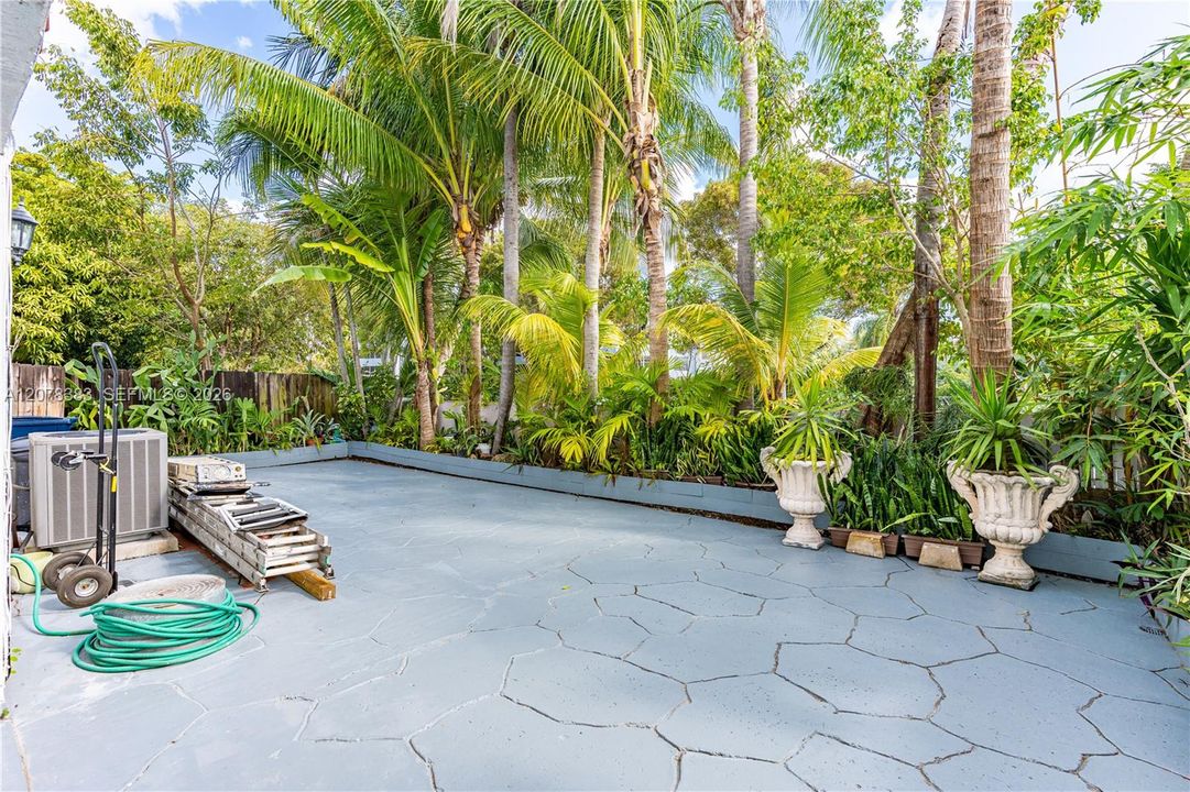 Recently Rented: $4,200 (4 beds, 3 baths, 2408 Square Feet)