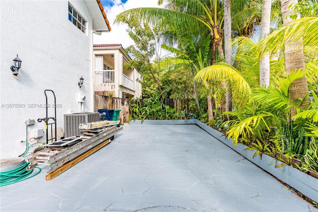 Recently Rented: $4,200 (4 beds, 3 baths, 2408 Square Feet)