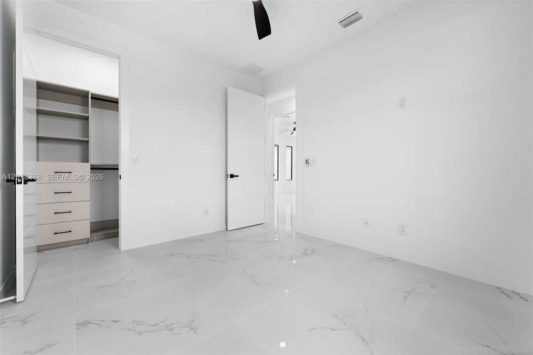 For Sale: $449,900 (3 beds, 2 baths, 1410 Square Feet)
