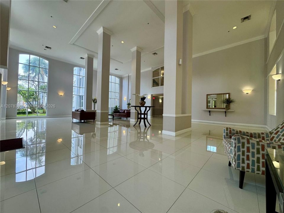 En Venta: $369,000 (2 camas, 2 baños, 1130 Pies cuadrados)