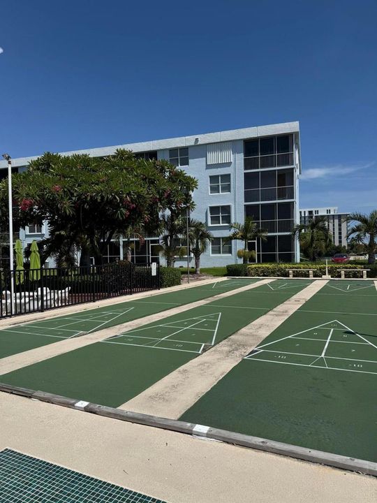 Bocce Ball