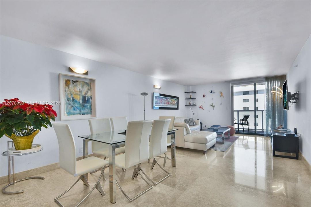 For Rent: $4,500 (2 beds, 2 baths, 1121 Square Feet)