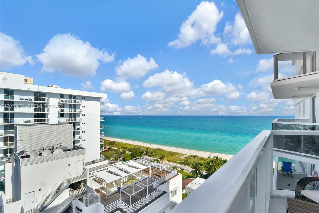 For Rent: $4,500 (2 beds, 2 baths, 1121 Square Feet)