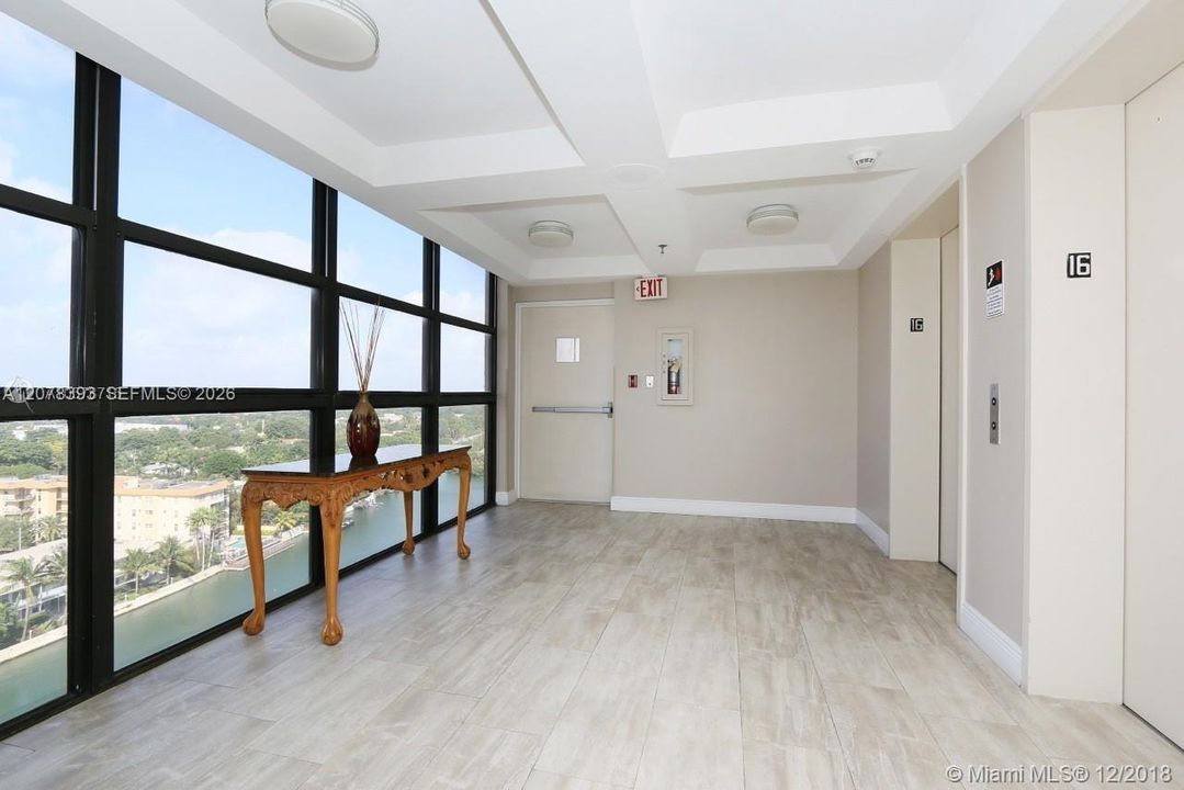 For Rent: $4,500 (2 beds, 2 baths, 1121 Square Feet)
