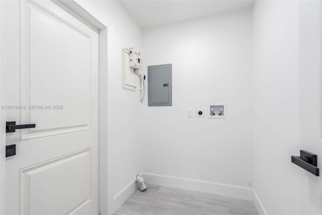 En Venta: $459,999 (3 camas, 2 baños, 1120 Pies cuadrados)