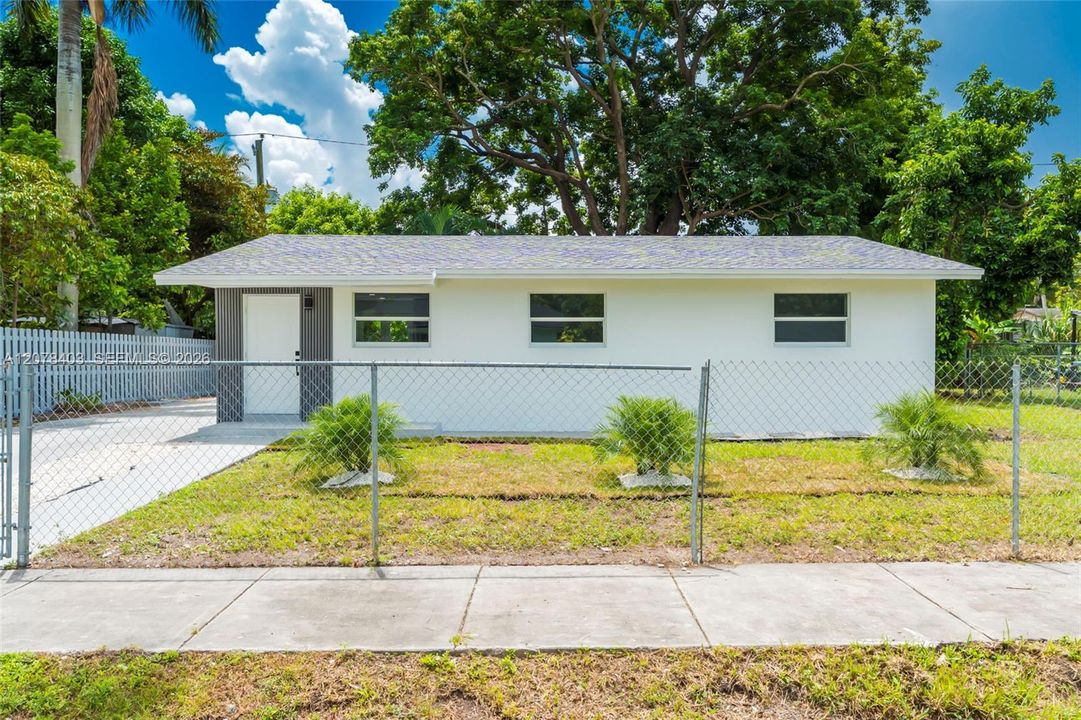 En Venta: $459,999 (3 camas, 2 baños, 1120 Pies cuadrados)