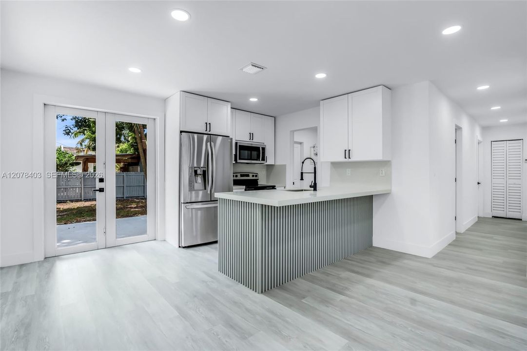 En Venta: $459,999 (3 camas, 2 baños, 1120 Pies cuadrados)