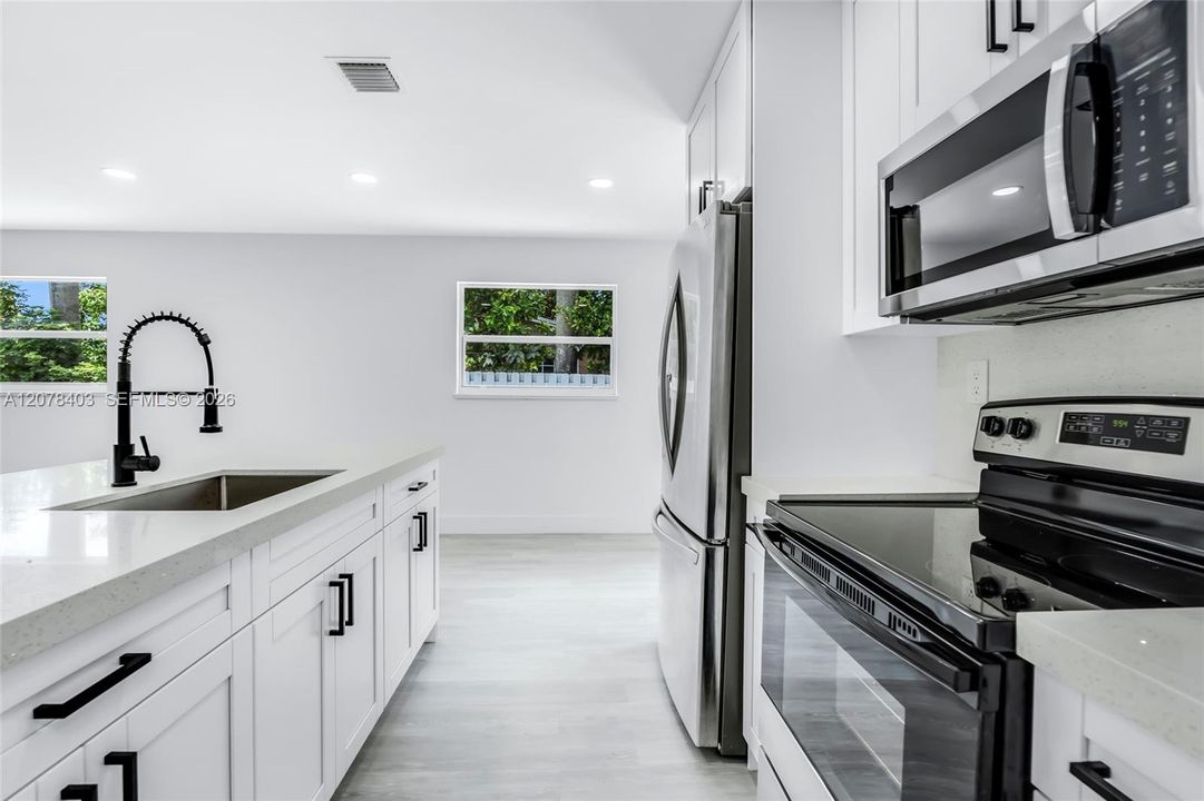 En Venta: $459,999 (3 camas, 2 baños, 1120 Pies cuadrados)