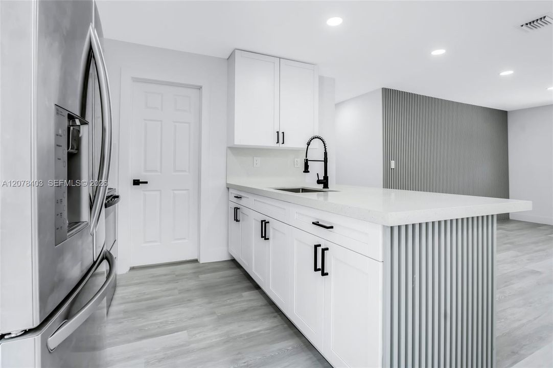En Venta: $459,999 (3 camas, 2 baños, 1120 Pies cuadrados)