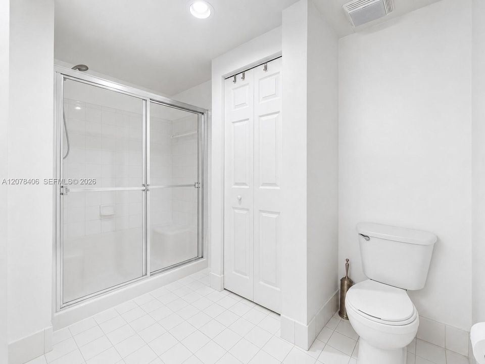 For Rent: $2,850 (2 beds, 2 baths, 1024 Square Feet)