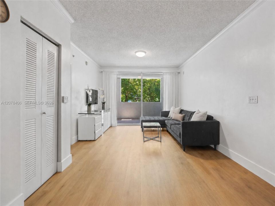 For Rent: $2,850 (2 beds, 2 baths, 1024 Square Feet)