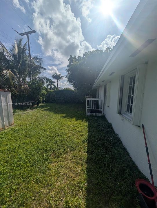 For Rent: $4,100 (4 beds, 2 baths, 1526 Square Feet)