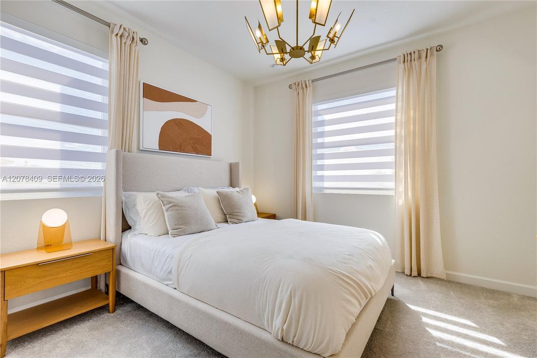 For Sale: $371,340 (3 beds, 3 baths, 1330 Square Feet)